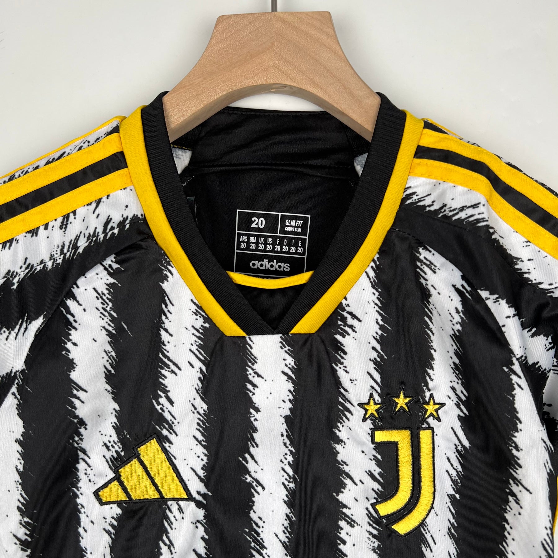 Conjunto Infantil Juventus 2023/24 - Home