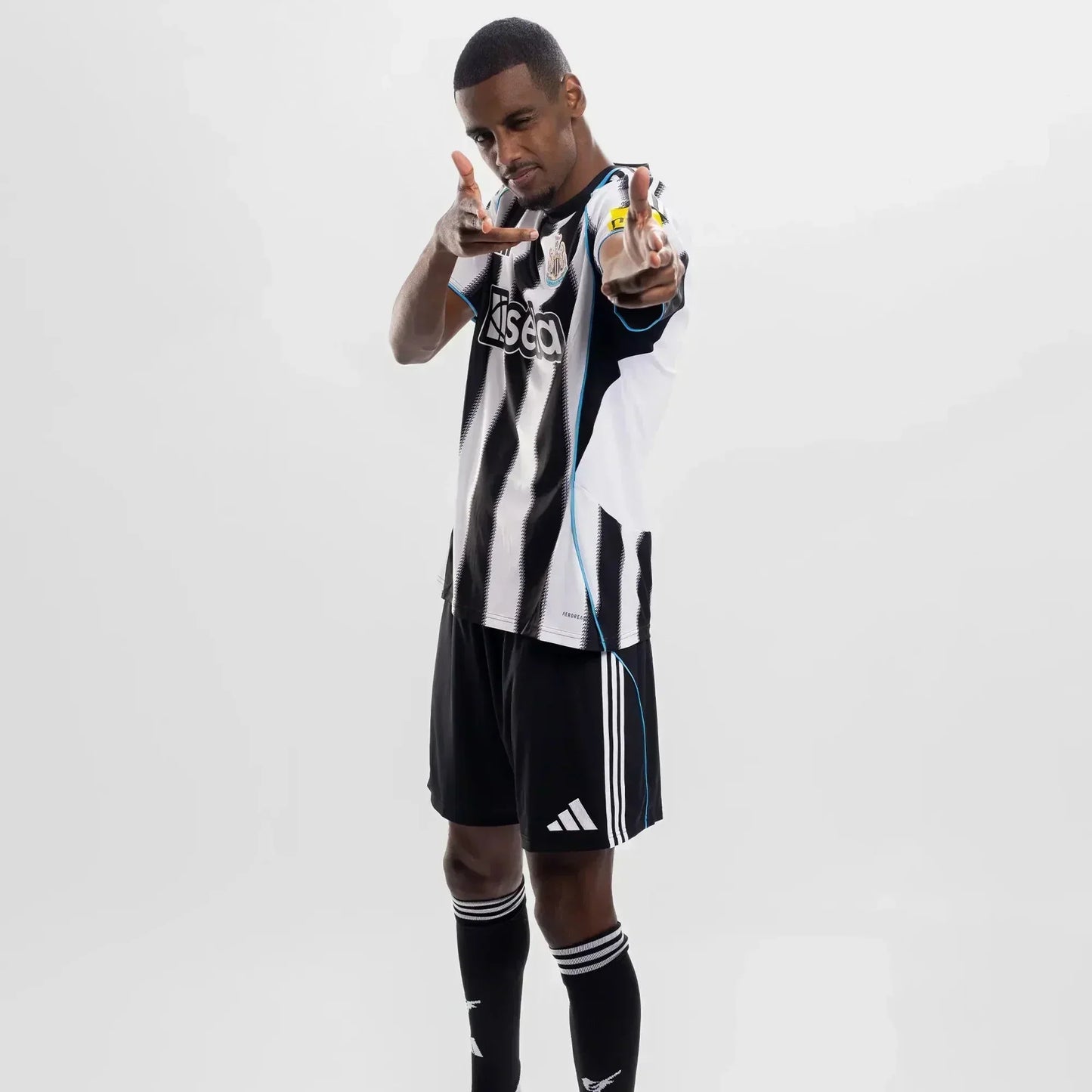 Camisa Adidas Newcastle 2025/26 I Torcedor