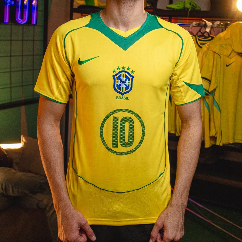 Camisa Retrô Brasil 2004 I Total 90 Ronaldinho