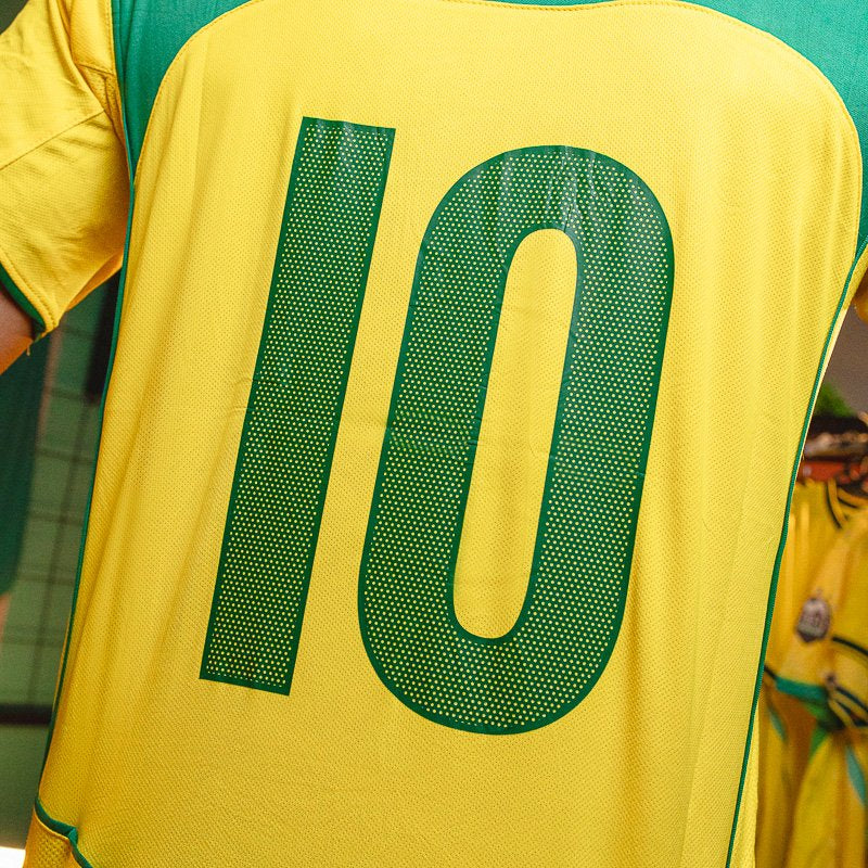 Camisa Retrô Brasil 2004 I Total 90 Ronaldinho