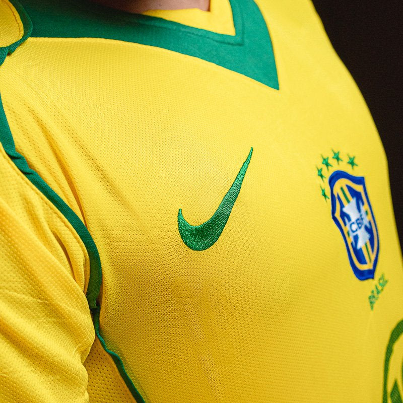 Camisa Retrô Brasil 2004 I Total 90 Ronaldinho