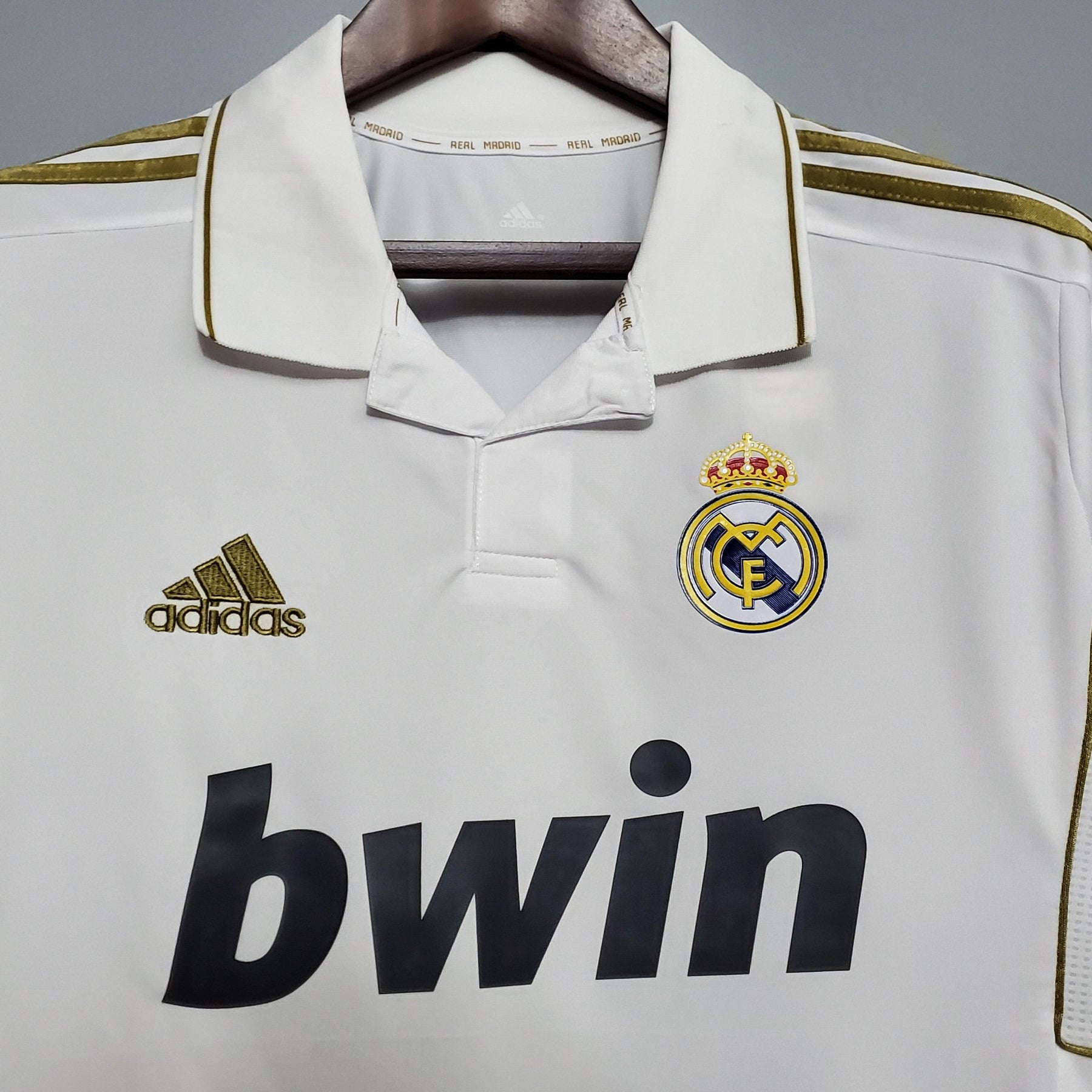 Camisa Retrô Real Madrid 2011/12 Home - ResPeita Sports