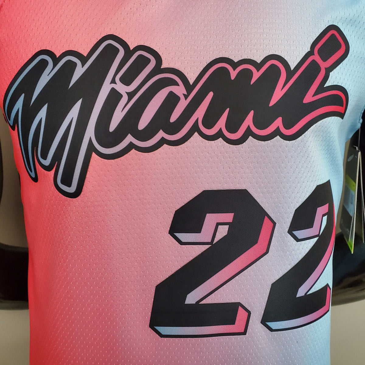 Regata NBA Miami Heat - Butler #22 City Edition Pink Blue