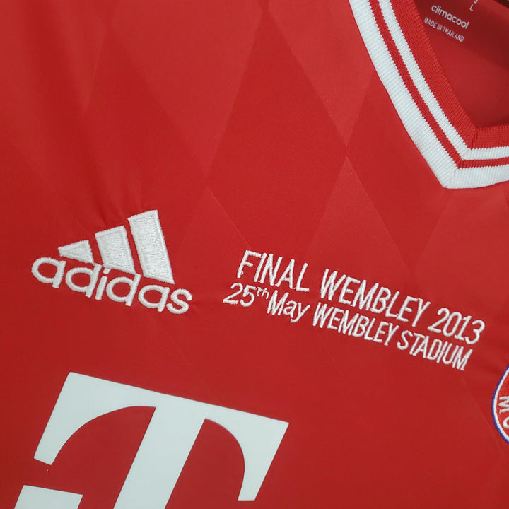 Camisa Retrô Bayern de Munique 2013/14 Home Champions League Edition - ResPeita Sports