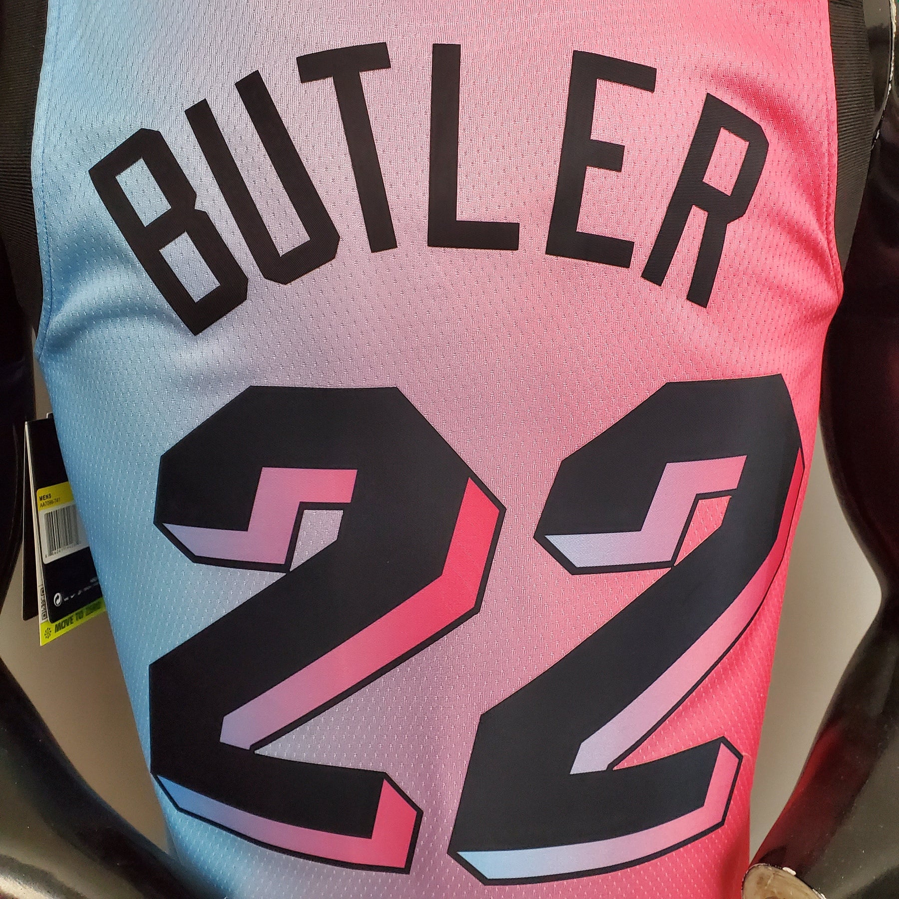 Regata NBA Miami Heat - Butler #22 City Edition Pink Blue