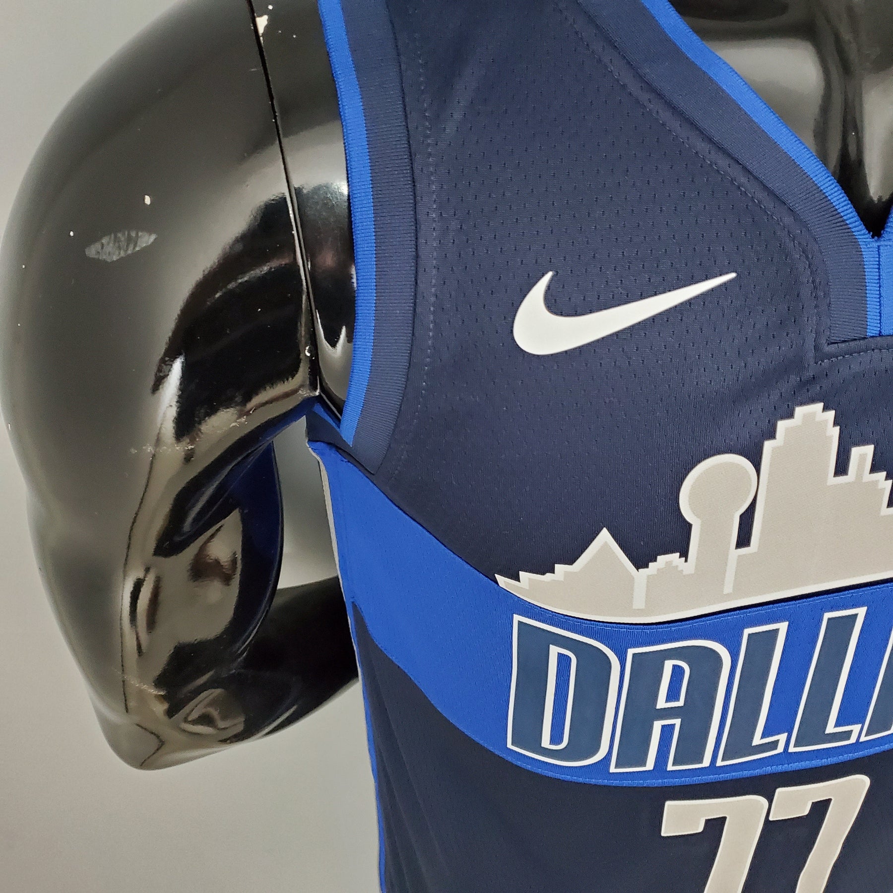 Regata NBA Dallas Mavericks - Doncic #77 Lone Ranger Iceberg Edition