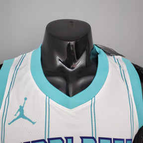 Regata NBA Charlotte Hornets - LaMello Ball #2 White