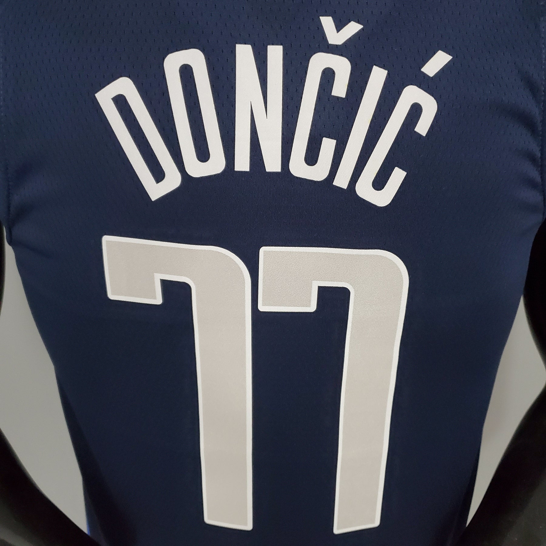 Regata NBA Dallas Mavericks - Doncic #77 Lone Ranger Iceberg Edition