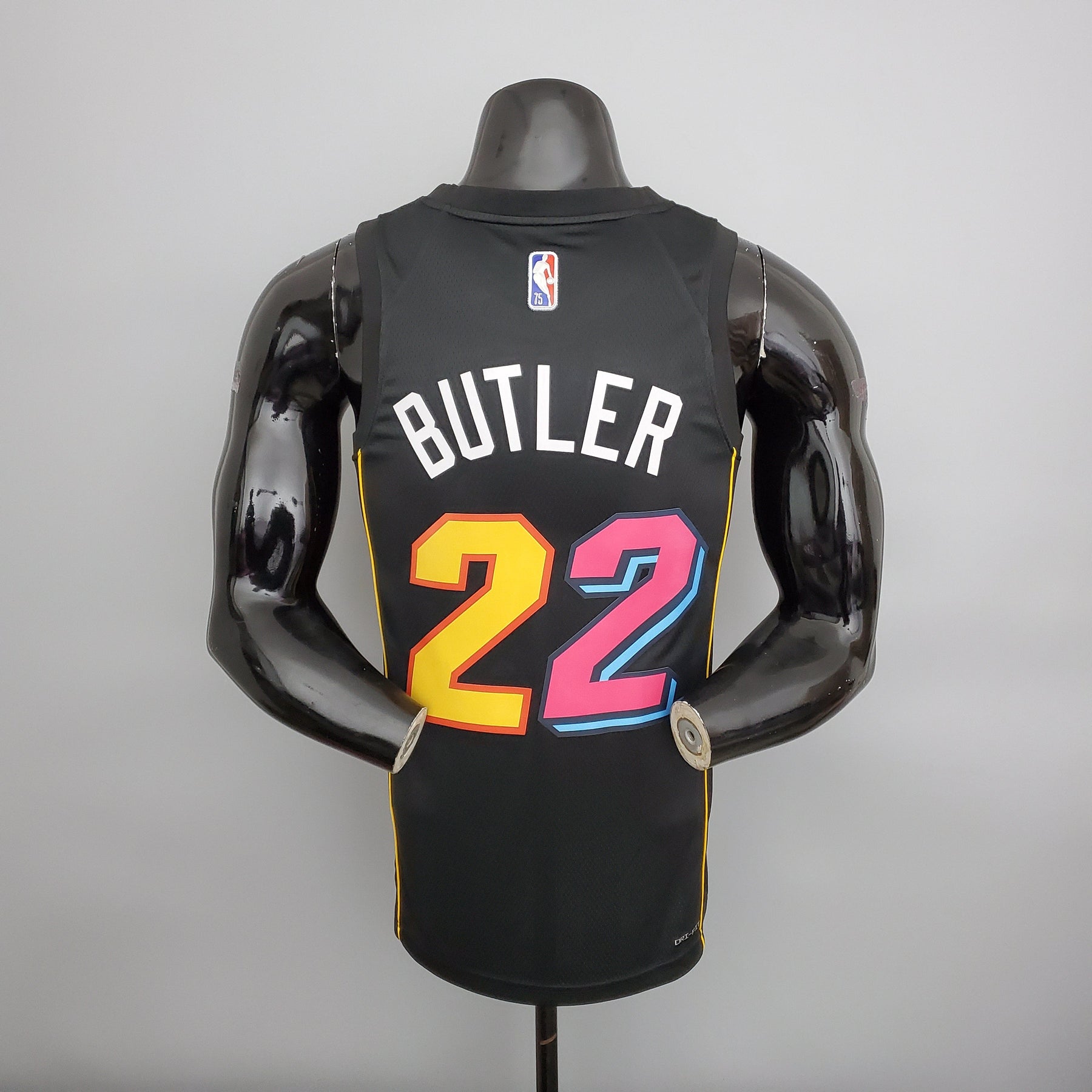 Regata NBA Miami Heat - Butler #22 City Edition Black