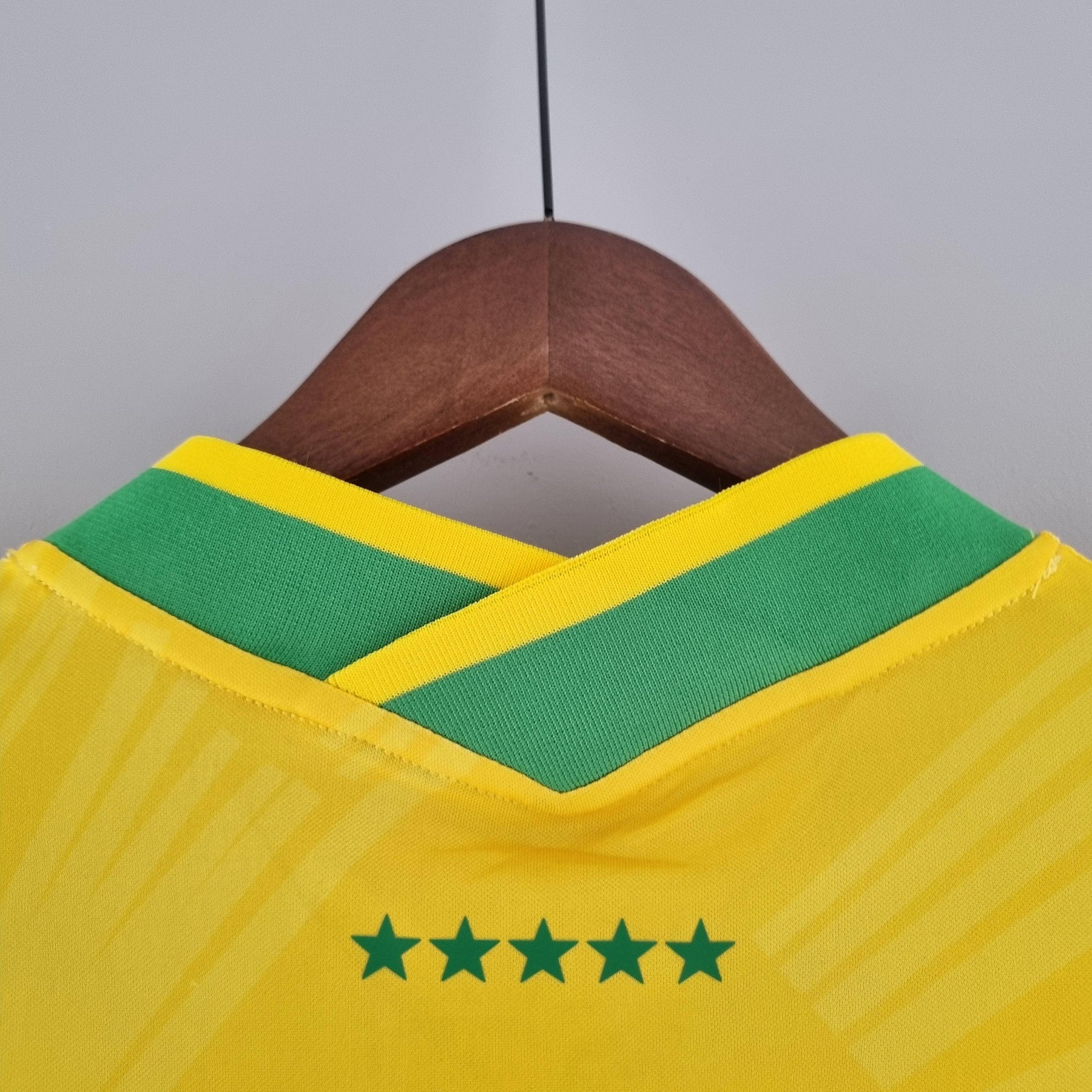 Camisa Seleção Brasil 2022/23 Amarelo Clássico - ResPeita Sports